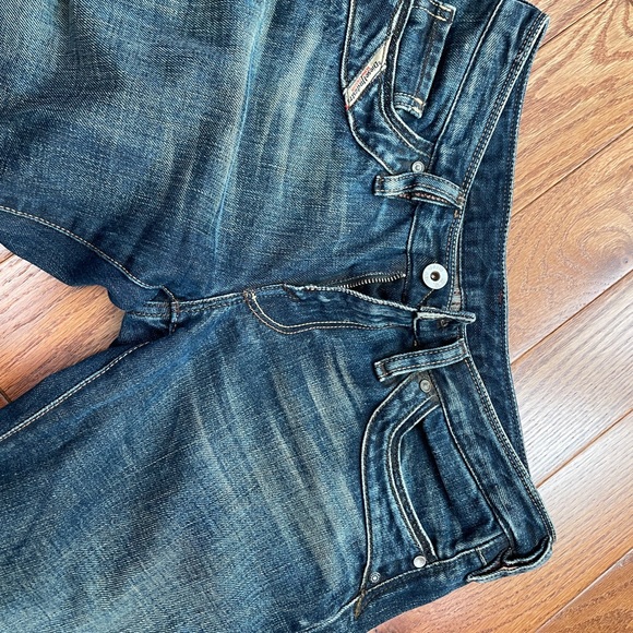 Diesel low rise 26/30 denim $50 - Picture 4 of 5